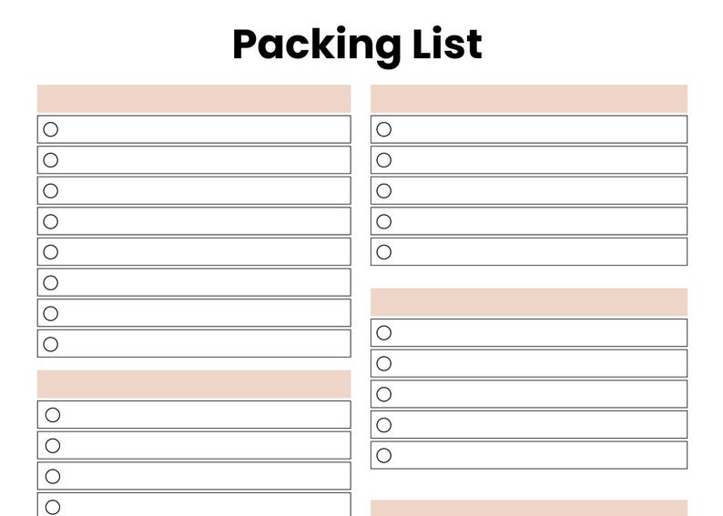 Op de afbeelding: Een afdrukbaar paklijstsjabloon met de vetgedrukte zwarte tekst Packing List bovenaan. De lay-out bevat meerdere secties met lichtperzikkleurige koppen, elk met verschillende horizontale lijnen met ronde selectievakjes voor inventarisatie.