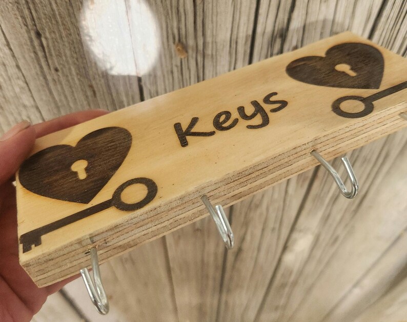 Rustic Heart Key Lock Themed Key Rack Laser Engraved 4 Hooks 2 D Ring ...