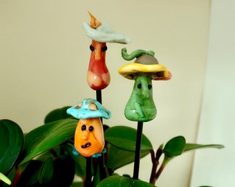 Mushroom Indoor Houseplant Stakes, Fun Decorated Mushroom Planter Stick, Fun Guy Mushroom, Mushroom Creature, Mushroom Indoor Planter Decor