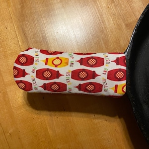 Cast Iron  Skillet Pot Pan Handle Cover Ketchup Mustard Condiment Kitchen