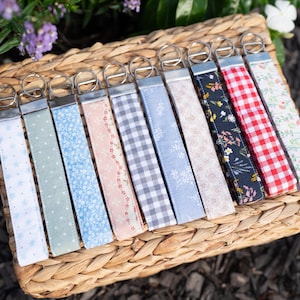 Handmade Cotton Keychains, Wristlet Keychains, key Fob wristlet, cute keychain