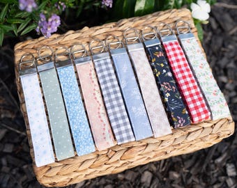 Handmade Cotton Keychains, Wristlet Keychains, key Fob wristlet, cute keychain