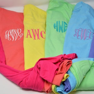Monogrammed Shirt, Ladies Embroidered Short Sleeve Monogram T-Shirt, Womens Teen Men Monogrammed Tee Gift, Gift under 15