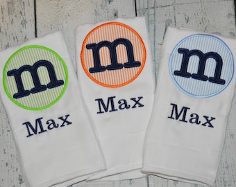 Monogrammed Burp Cloth Set of 3, Custom Colors Boy or Girl Burp Cloth Set, Baby Boy Burp Cloth Set, Seersucker Burp Cloths