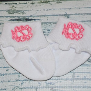 Personalized  Girls Scallop Socks Infant and Toddler Monogrammed Sock