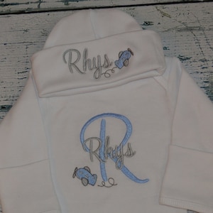 Personalized newborn boy Airplane outfit, baby Gown and Hat Set Monogrammed Coming Home baby Gift Plane