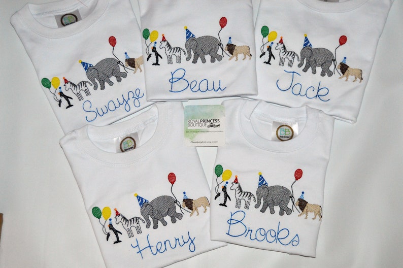 Personalized Boys Zoo Animal Birthday Parade Outfit or Shirt, Gingham Zoo Birthday Party Monogrammed Shirt zdjęcie 3