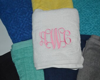 Monogrammed Bath Towel, Personalized Bathroom Towel Custom Font and Colors