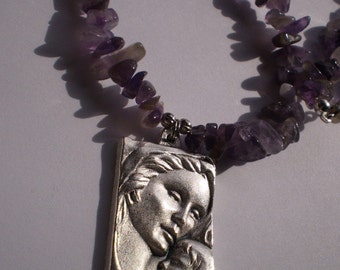 Purple Amethyst Natural Stone Madonna and Child Pendant, Madonna and Child Necklace, Amethyst Necklace,Mother To Be Gift, Catholic Gift