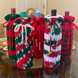 Christmas Wine Bottle Cover, Crochet Wine Cozy, Wine Bottle Gift Bag, Liquor Bottle Sock, Bottle Sack, Christmas Gift Bag, Crochet Bag