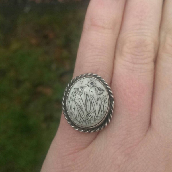 RESERVED Navajo scrimshaw bone carved flower sterling silver ring. Native American handmade old pawn cameo vintage unique 4.5 pinkie midi