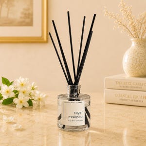 Diffuseur de parfum d'ambiance de luxe | Cuir, Santal, Cèdre | Parfum d'intérieur boisé et masculin | Cadeau pour lui | Royal Essence 120 ml