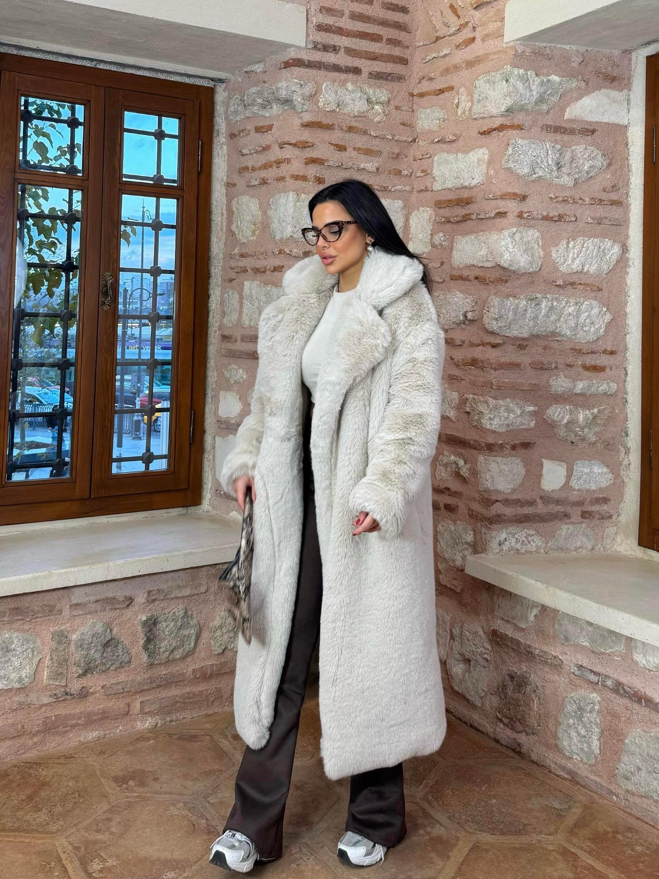 Vintage 80s Jordache Cream Gray Knee Length Lined Faux Fur