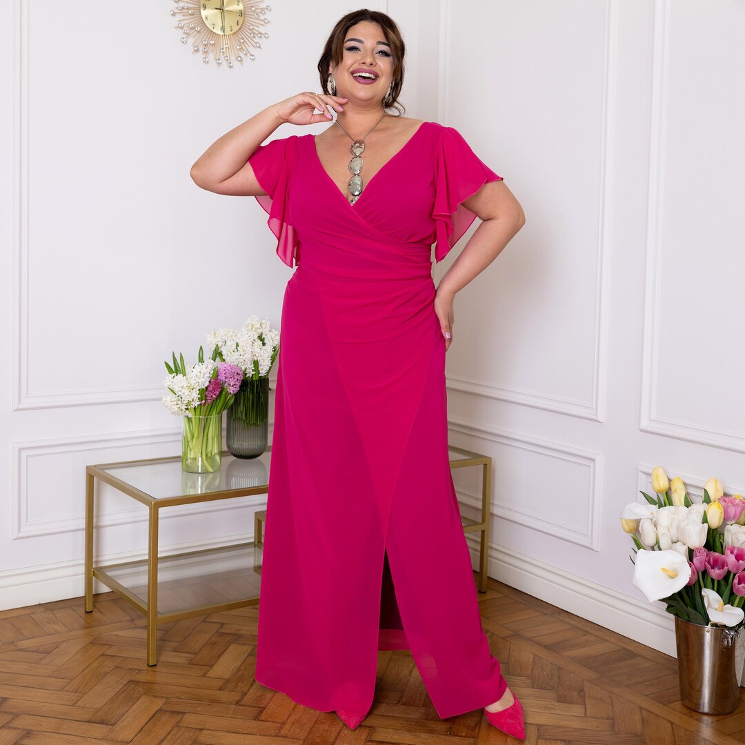 plus size pink chiffon dress Bridesmaid Maxi Dress: Size, Hight Slit, Deep V Neck Lace Size(US):36 most comfortable mens dress shoes White Mini Dress | This Yours Curve dress