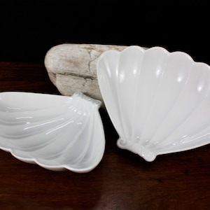 pair of white ceramic glazed seashell clam shell mid century made in california pottery serving dish trinket dish soap dish bowl catchall