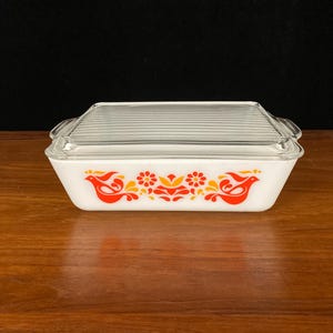 Vintage Pyrex Casserole Dish, Friendship Pattern 0503 1-1/2 quart with Lid