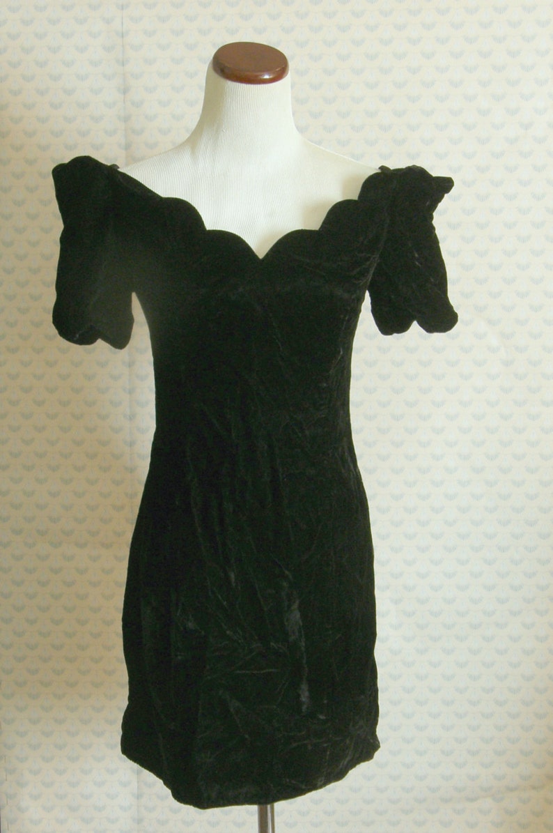 80s velvet off the shoulder cocktail mini dress with scalloped neckline