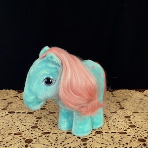 My Little Pony Hasbro softies Bowtie Bow Tie pink haired pony retro 80s toy pony plushie