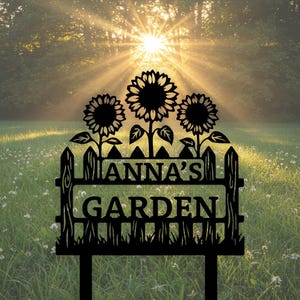 Sunflower Garden Name Sign, Custom Metal Yard Decor, Personalized Outdoor Flower Stake, Best Gift for Gardener Mom, Cute Garden Decor