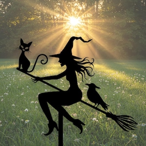 Halloween Witch Yard Art, Outdoor Metal Witch Garden Stake, Funny Cat Raven Decor for Yard, Halloween Outdoor Sign, Halloween Gifts for Her
