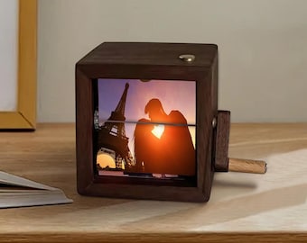 Kundenspezifischer Walnuss-Fotorahmen mit LED-Licht