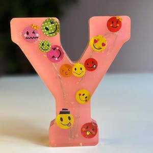 resina, epoxi, letra de epoxi, lámpara de letras, lámpara de noche, juego, juego de resina, juego colorido, juego especial, regalo especial, epoxi especial, epoxi colorido