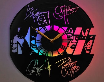 Kiss Clock, Kiss Gift, Kiss Decor