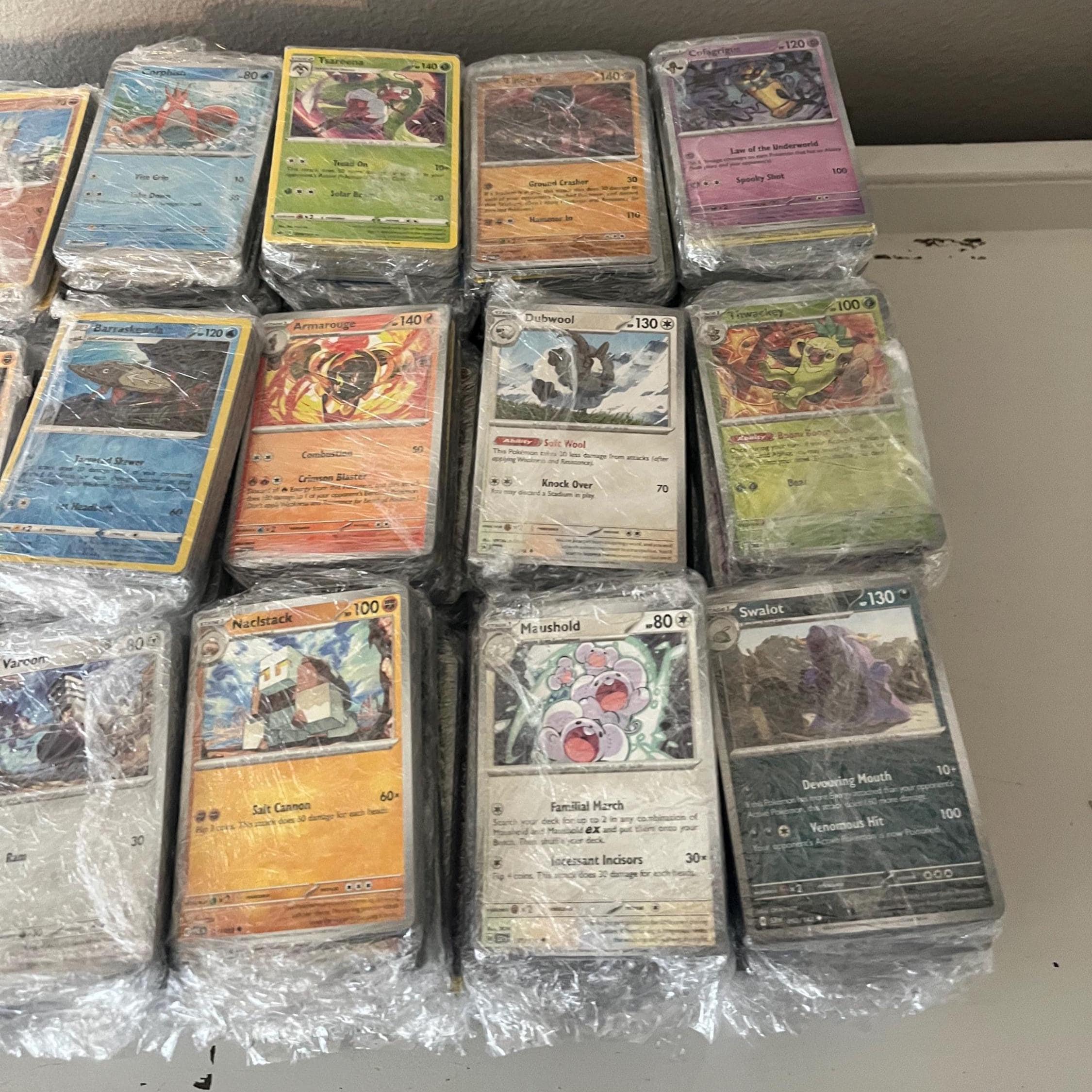 Bulk Cards Pokemon Pokemon TCG Bulk Card Lot 50 Random Cards (Holos, Reverse Holos, Commons) No Energy Bulk Cards Pokemon Pokemon TCG Bulk Card Lot 50 Random Cards (Holos, Reverse Holos, Commons) No Energy