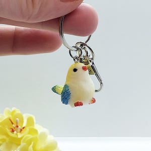 Chaveiro - Pássaro fofo com coração - Feito à mão - Acessório - Presente fofo - Para bolsas - Para chaves - Em uma caixa de presente