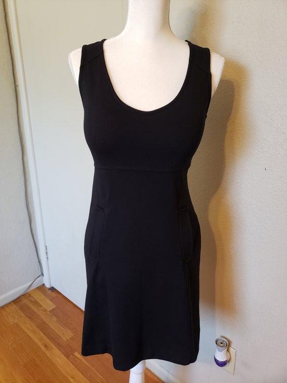 gap little black dress