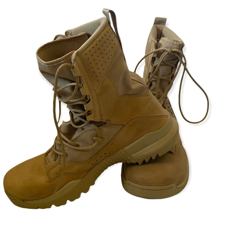 Nike SFB Field 2 8 Mens Tactical Boots 
