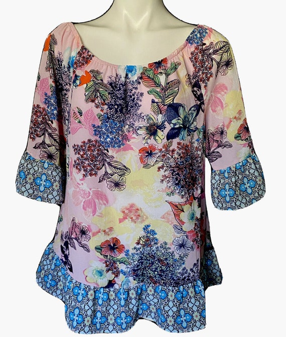Boutique Floral Tunic Top On or Off Shoulders Hawa