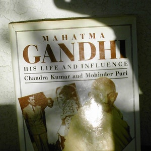 Mahatma Gandhi hardcover book by Kumar and Puri image 1