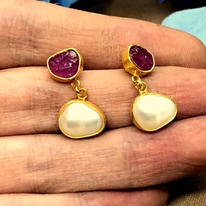 925K Sterling Silver Raw Ruby and Pearl Earrings Authentic Earrings - Vintage Earrings - Antique Earrings Minimalist Jewelry - Gift For Her