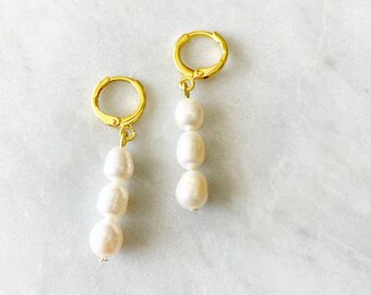 Gold Pearl Huggies. Dangling Pearl Huggies. Pearl Bridal Earrings. Bridal Jewelry. Gold Bridal Earrings. Jewelry for Bridesmaids.Gold Pearls