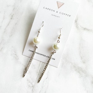 Rhinestone Pearl Earrings. Beaded Pearl Earrings. Pearl Jewelry. Bridal Earrings. Wedding Jewelry. Earrings for Bride. Bridesmaids Jewelry