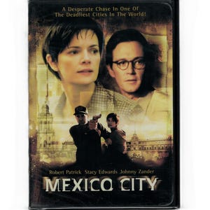 Op de afbeelding: DVD-hoesje voor de film "Mexico City". De cover toont acteurs en de tekst "A Desperate Chase In One Of The Deadliest Cities In The World!". De titel "MEXICO CITY" is prominent aanwezig.
