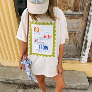 ETTA OG | go with the flow graphic tee - ivory