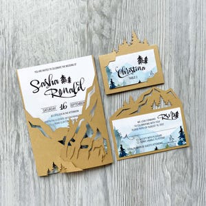 5x7 Invitation de mariage de forêt de montagne modèle svg gatefold cricut, ensemble rsvp de carte de place découpée au laser, invitation rustique de verdure en plein air papercut