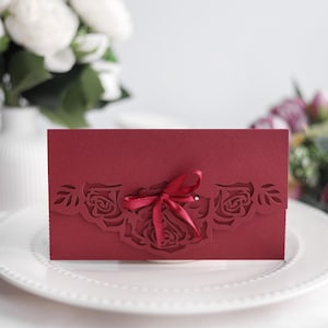Svg cricut sjabloon van contante envelop met prachtige rozen, Lasergesneden bruiloft geldhouder, Papercut verjaardagscadeau kaart cameo cdr ai dxf pdf