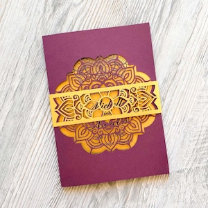 Sonnenblume indische Hochzeitseinladung SVG-Vorlage 2fach 5 x 7 mit Bauchband Cricut Mandala Hindu Laser geschnitten Papierschnitt Cameo (SVG DXF Ai CDR PDF)