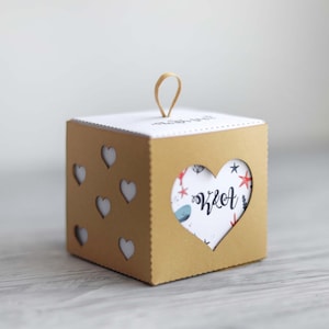 Caja de regalo con corazones y plantilla de bucle colgante linterna svg, lámpara de papel Cricut lasercut favor box, cameo de caja de luz nocturna Papercut (dxf cdr pdf)