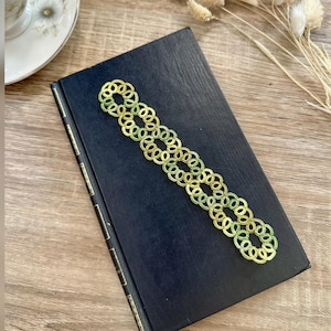 Tatted lace bookmark - cotton lace work bookmark - book readers - lace bookmark - variegate thread - gifts for book lovers - tatting