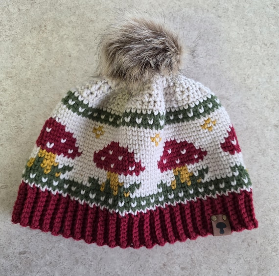 Handmade Wool Cream Knit Beanie with Red, Yellow & Green Accents MM Red Yellow Green Rasta Inspired Beanie Cap at Amazon  main image 4