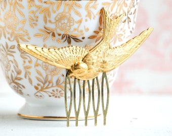 Gold Bird Hair Comb Bird Hair Clip Bridal Hair Comb Woodland Garden Wedding Gift for Her Bridesmaid Gift Fairy Headpiece Bird Jewelry