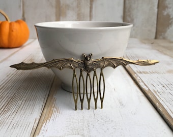 Bat Hair Comb Halloween Bat Hair Clip Bat Steampunk Hair Comb Dracula Bat Jewelry Vintage Bat Headpiece Victorian Bat Hair Comb