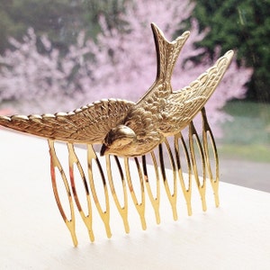 Gold Bird Hair Comb Bird Hair Clip Bridal Hair Comb Woodland Garden Wedding Gift for Her Bridesmaid Gift Fairy Headpiece Bird Jewelry image 2