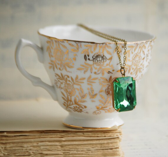 Items similar to Emerald Green RHINESTONE Necklace May Birthstone ...