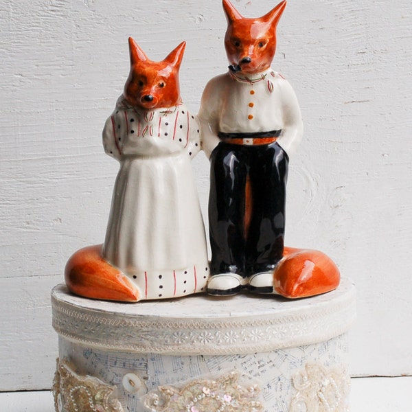 Vintage FOX Wedding Cake Topper Bride & Groom Porcelain Fox Woodland Wedding Hipster