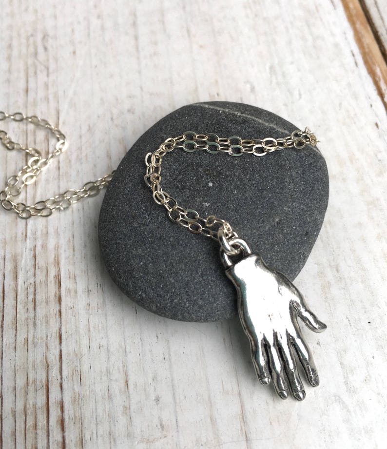 Gold hand necklace Outlet